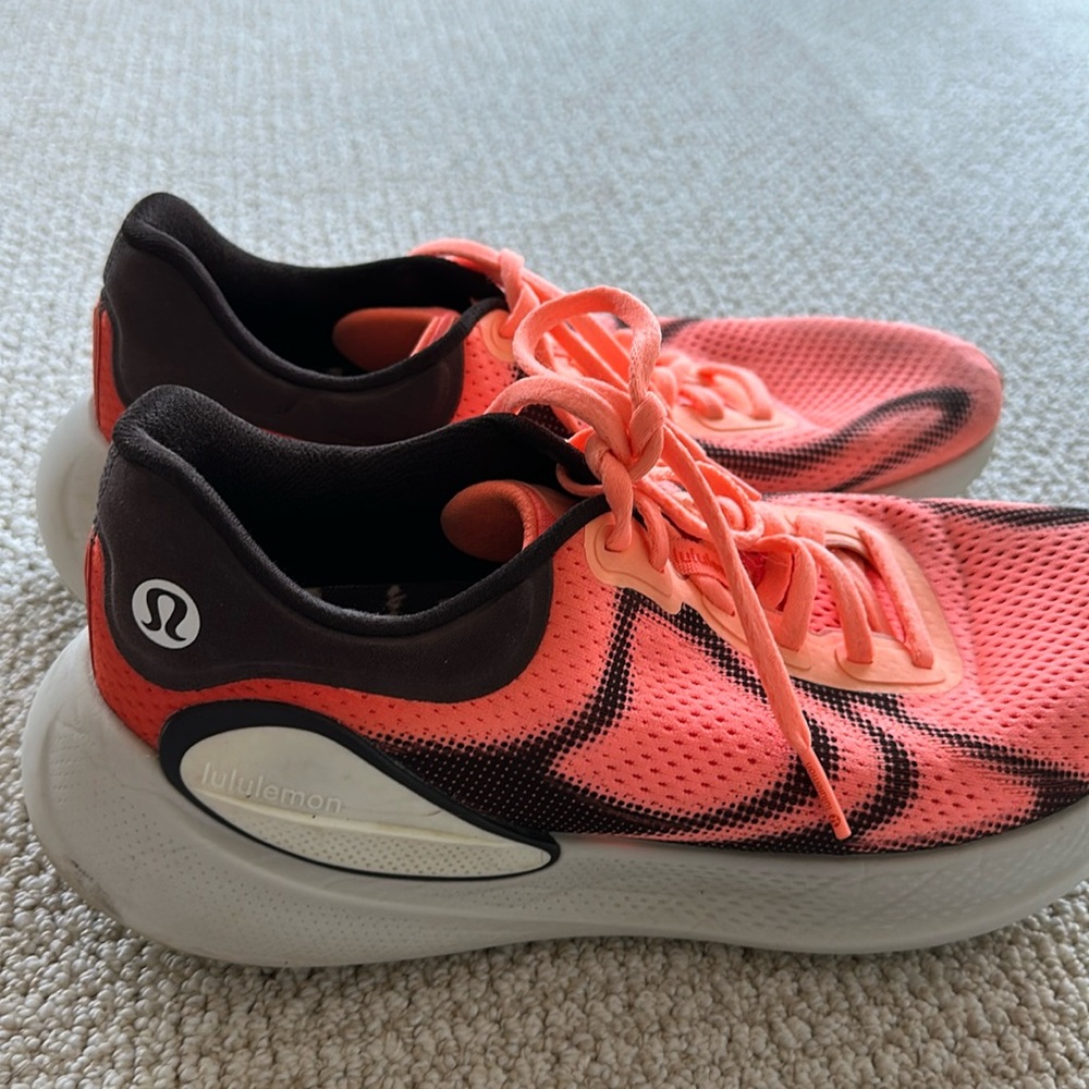 lululemon sneakers